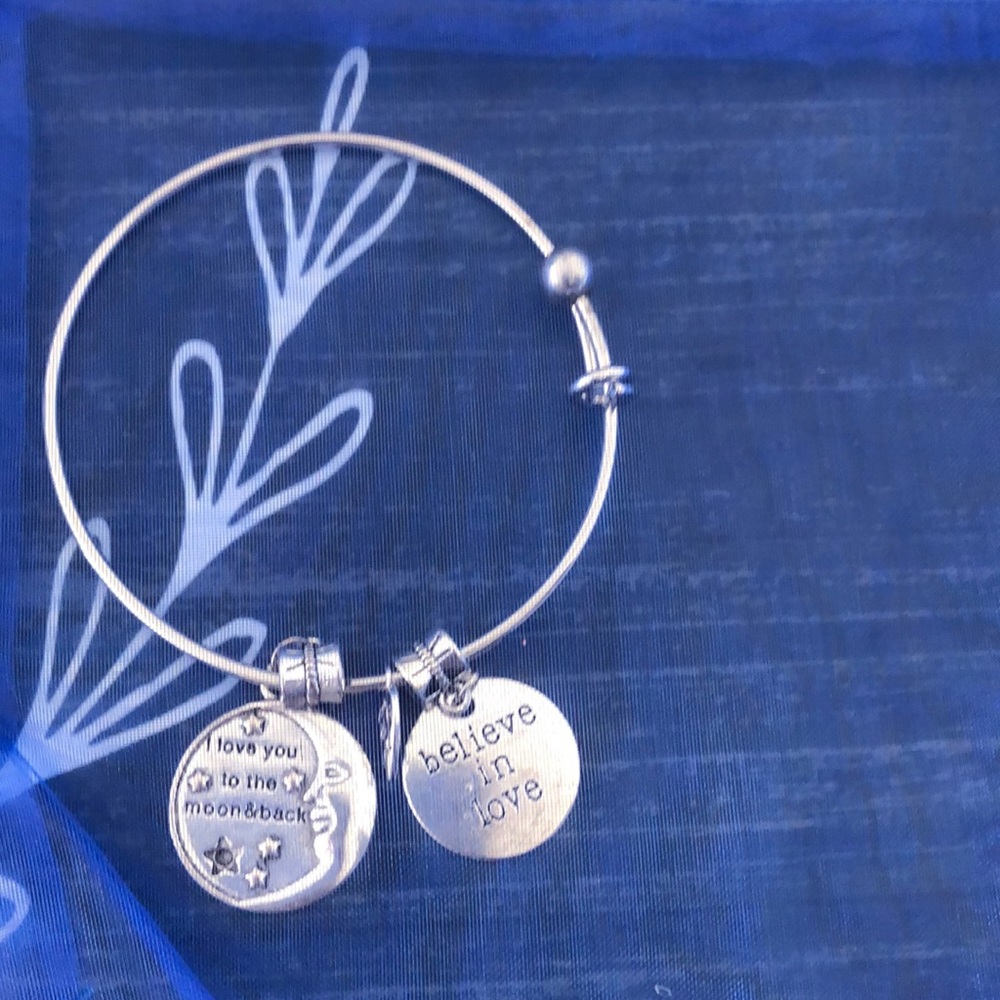 Charm Love bracelet